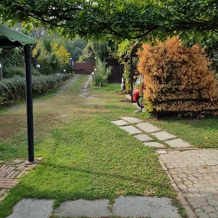 La Casa Dei 2 Laghi Garden View Apartamento
